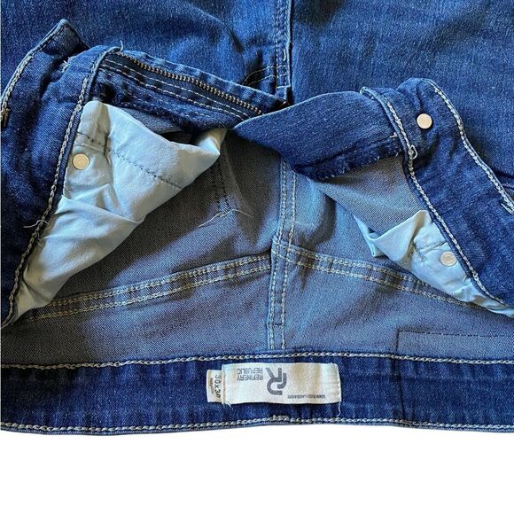 Refinery Republic Men's Slim Jeans Size 30x30 Distressed Stretch Soft Grunge - Picture 13 of 15